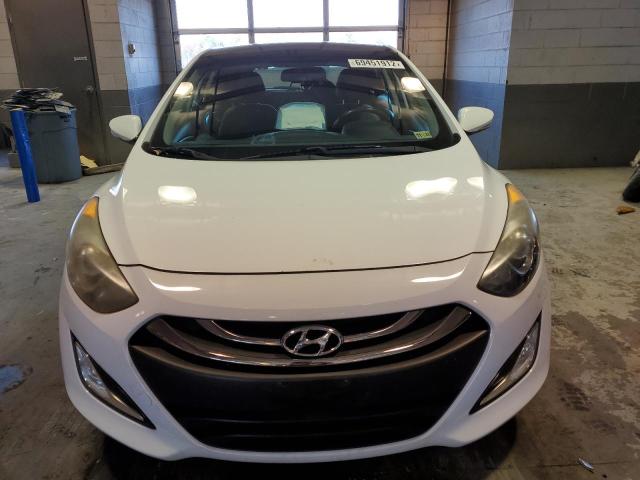 KMHD35LE7DU111216 - 2013 HYUNDAI ELANTRA GT WHITE photo 5