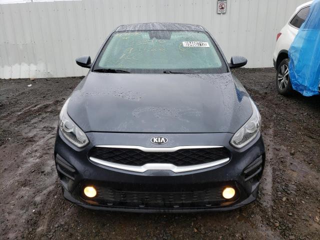 3KPF24AD6ME355524 - 2021 KIA FORTE FE GRAY photo 5