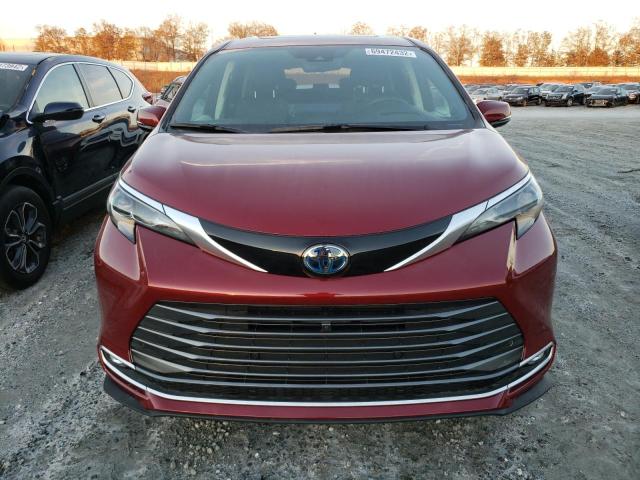 5TDESKFC4MS010241 - 2021 TOYOTA SIENNA LIM MAROON photo 5