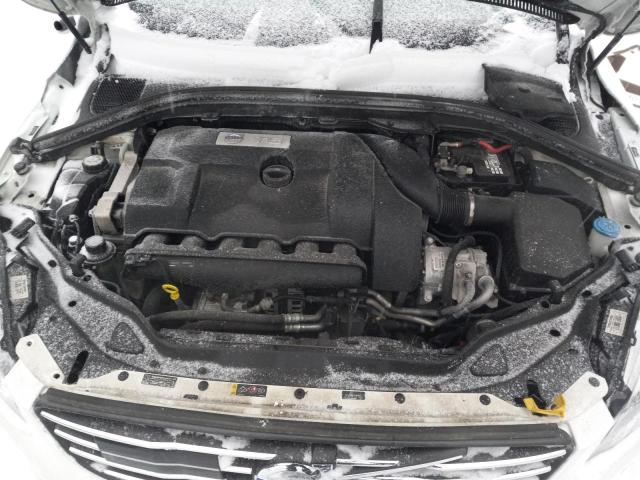 YV4902RM7F2678845 - 2015 VOLVO XC60 T6 PL WHITE photo 11