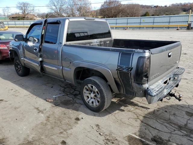 1GTEK19T86Z204861 - 2006 GMC C SER 1500 GRAY photo 2