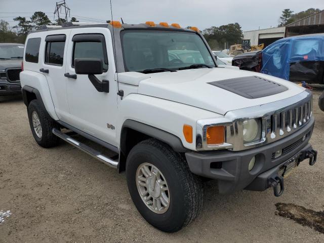 5GTDN13E078223532 - 2007 HUMMER H3 WHITE photo 4