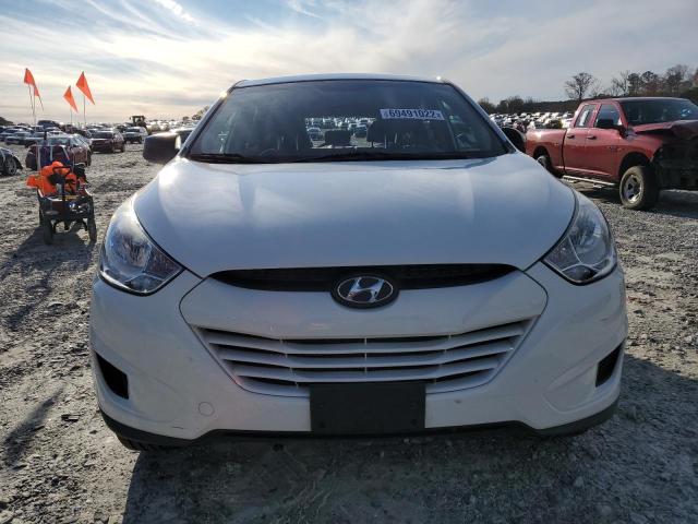 KM8JT3AB6CU389667 - 2012 HYUNDAI TUCSON GL WHITE photo 5