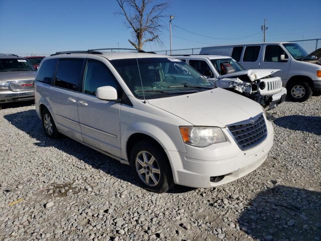 2A8HR541X9R592320 - 2009 CHRYSLER TOWN & COU WHITE photo 4