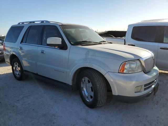 5LMFU27515LJ08038 - 2005 LINCOLN NAVIGATOR 白色 照片 4