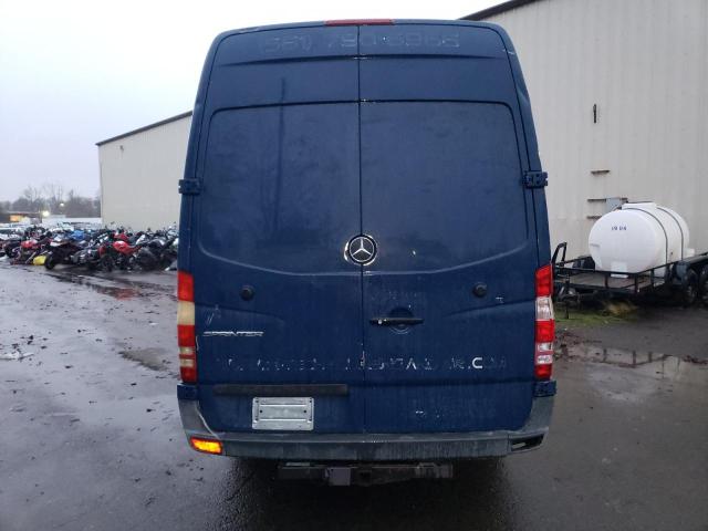 WD3PE8DC7E5907724 - 2014 MERCEDES-BENZ SPRINTER 2 BLACK photo 6