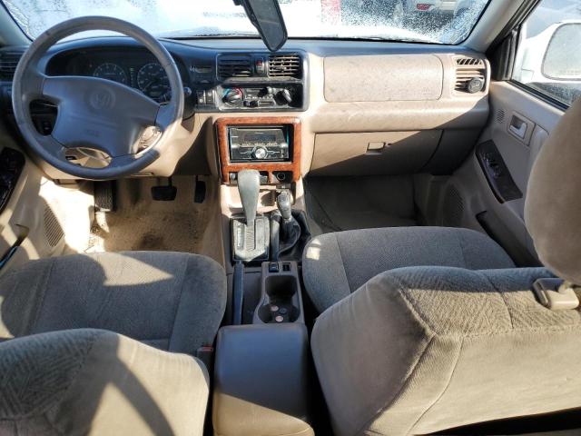 4S6DM58W4Y4418015 - 2000 HONDA PASSPORT E WHITE photo 8