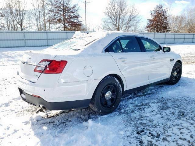 1FAHP2MK2JG137025 - 2018 FORD TAURUS POL WHITE photo 4