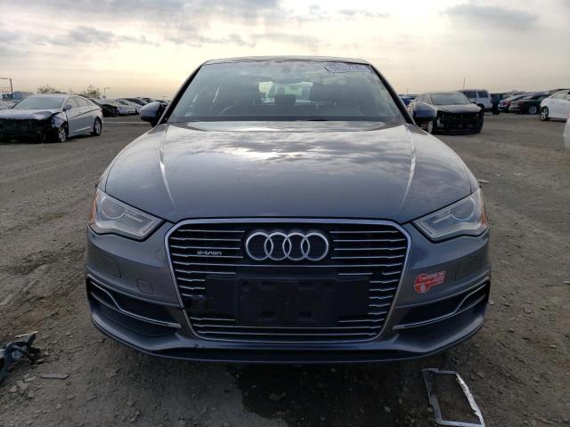 WAUUPBFF0GA103960 - 2016 AUDI A3 E-TRON GRAY photo 5