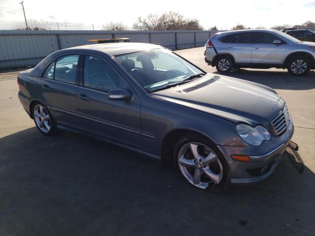 WDBRF52H86F773860 - 2006 MERCEDES-BENZ C230 GRAY photo 4