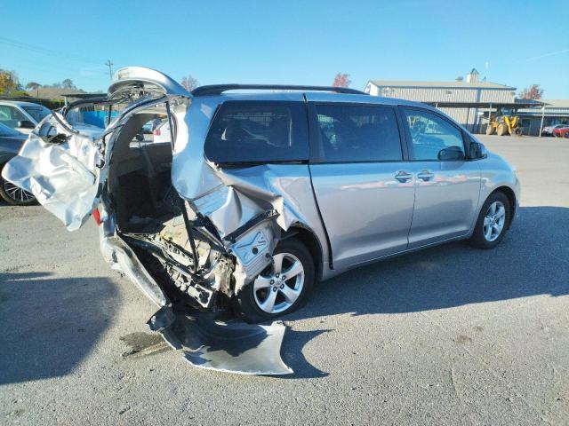 5TDKZ3DC0HS822438 - 2017 TOYOTA SIENNA LE SILVER photo 3