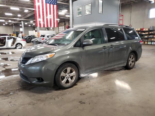 5TDKK3DC0DS380761 - 2013 TOYOTA SIENNA LE GREEN photo 1