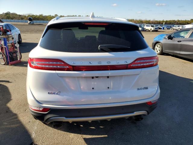 5LMCJ3D91GU****** - 2016 LINCOLN MKC RESERV WHITE photo 6