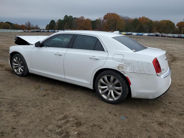 2C3CCAAG3KH542489 - 2019 CHRYSLER 300 TOURIN WHITE photo 2