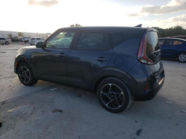 KNDJ33AU6P7194520 - 2023 KIA SOUL EX GRAY photo 2