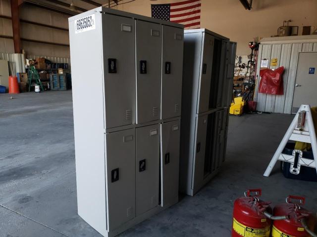 undefined - 2000 LOCK LOCKERS BEIGE photo 2