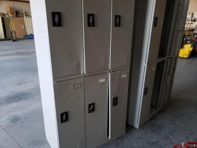 undefined - 2000 LOCK LOCKERS BEIGE photo 5