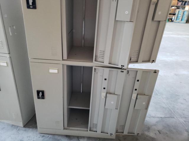 undefined - 2000 LOCK LOCKERS BEIGE photo 6