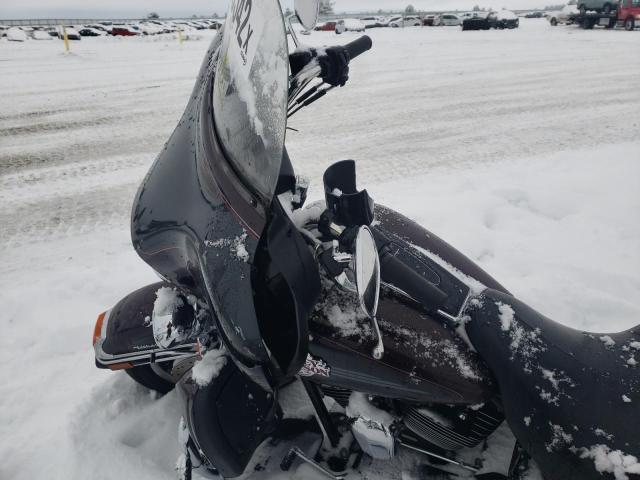 1HD1FCW105Y662477 - 2005 HARLEY-DAVIDSON FLHTCUI 黑色 照片 10