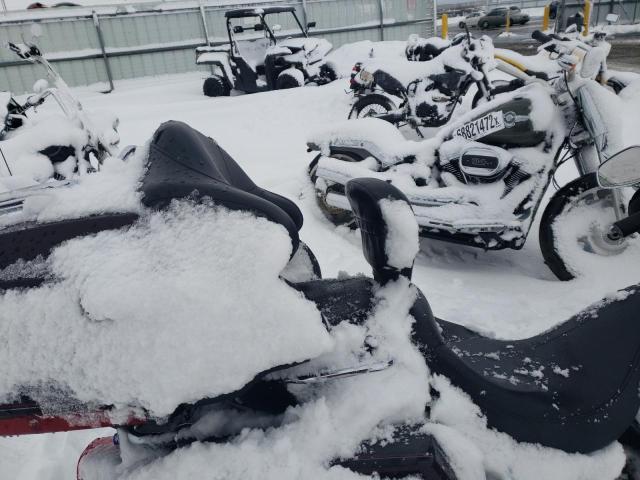 1HD1FCW105Y662477 - 2005 HARLEY-DAVIDSON FLHTCUI 黑色 照片 6