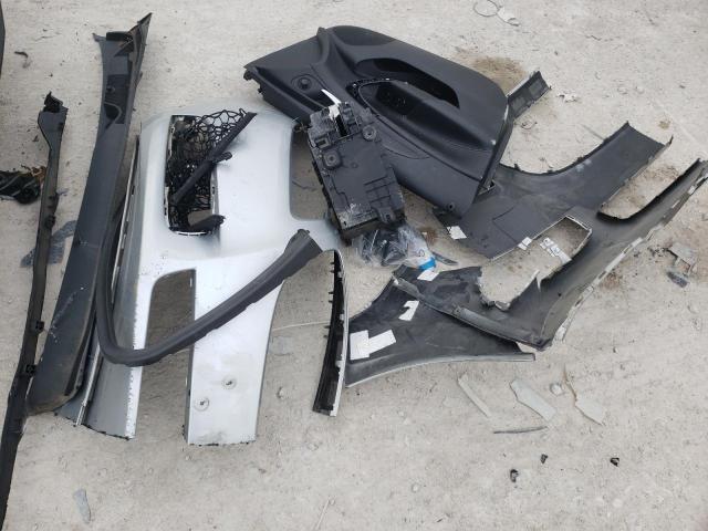 2G4GR5EK3C9145843 - 2012 BUICK REGAL SILVER photo 12