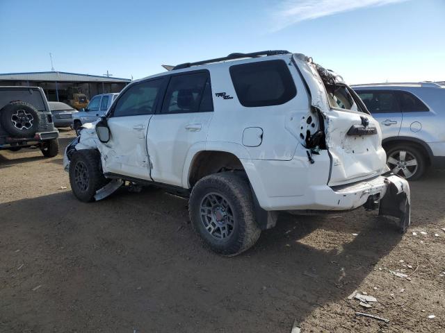 JTEBU5JR0L5820928 - 2020 TOYOTA 4RUNNER SR 白色 照片 2