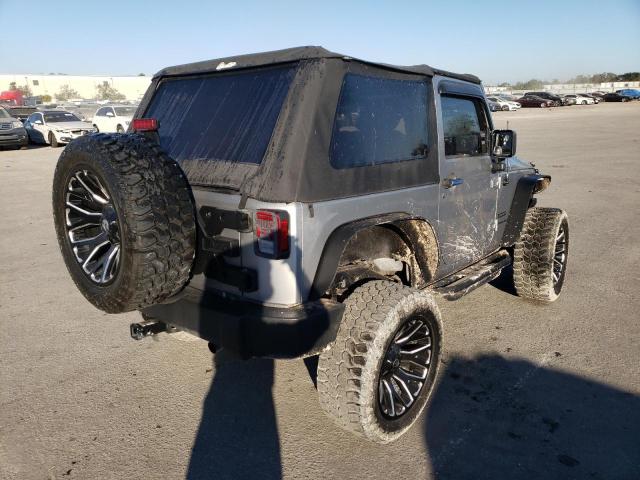 1C4AJWAG4FL608207 - 2015 JEEP WRANGLER S SILVER photo 3