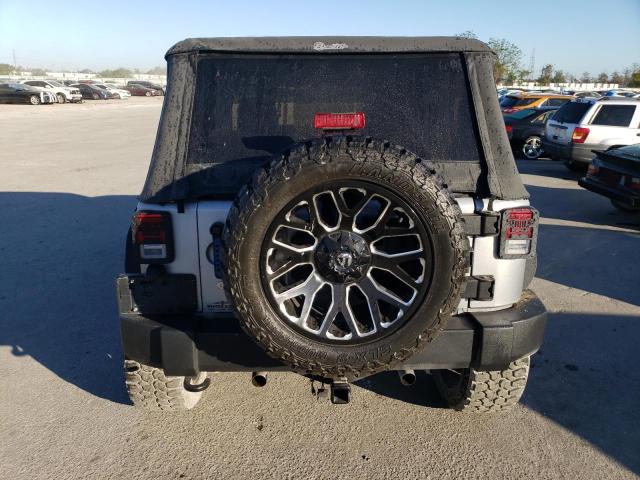 1C4AJWAG4FL608207 - 2015 JEEP WRANGLER S SILVER photo 6