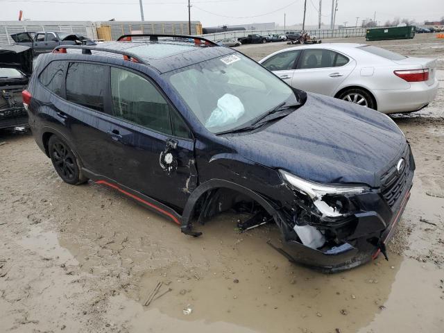 JF2SKAJC3NH476951 - 2022 SUBARU FORESTER S BLUE photo 4