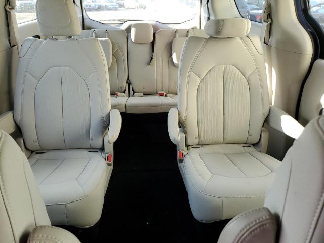 2C4RC1CGXHR608803 - 2017 CHRYSLER PACIFICA L SILVER photo 10