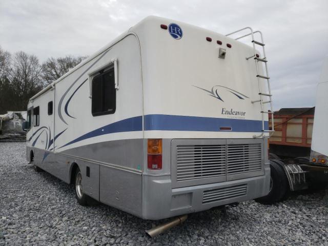 4UZ6XFBC2XCF56575 - 1999 FREIGHTLINER CHASSIS X BEIGE photo 3