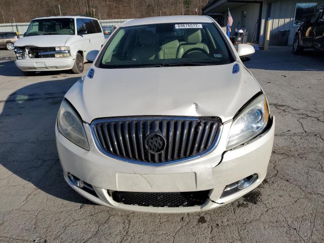 1G4PP5SK2D4191257 - 2013 BUICK VERANO WHITE photo 5