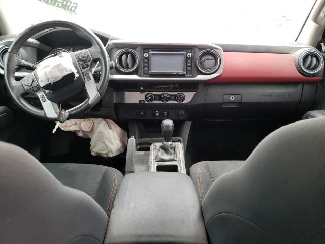 3TMAZ5CN5JM073538 - 2018 TOYOTA TACOMA DOU 红色 照片 8