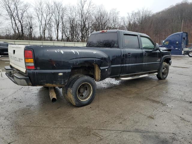 1GCJK33182F132251 - 2002 CHEVROLET SILVER1500 BLACK photo 3