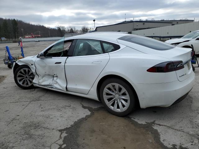 5YJSA1E23HF183719 - 2017 TESLA MODEL S Blanco foto 2