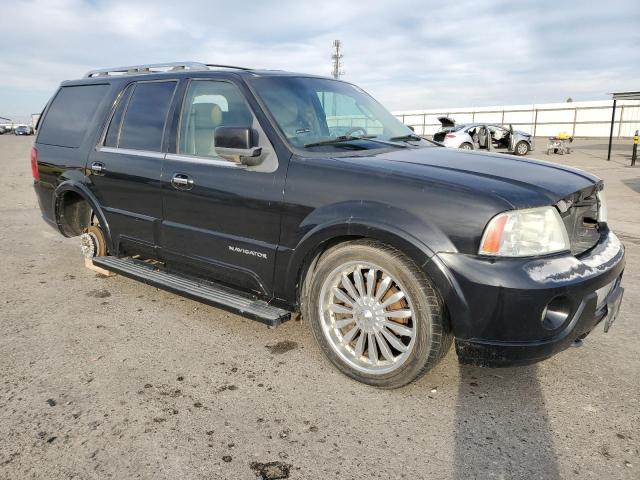 5LMFU27R63LJ09332 - 2003 LINCOLN NAVIGATOR BLACK photo 4