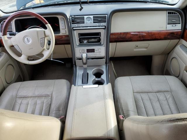 5LMFU27R63LJ09332 - 2003 LINCOLN NAVIGATOR BLACK photo 8