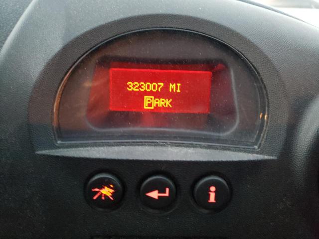 2G2WP552761137936 - 2006 PONTIAC GRAND PRIX ვერცხლისფერი ფოტო 9