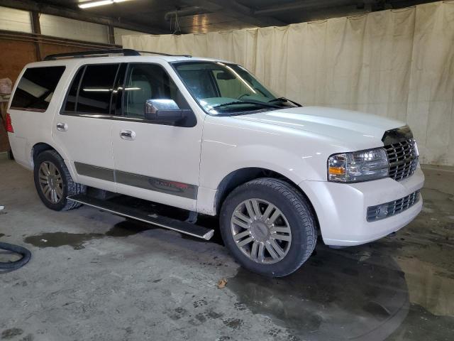 5LMJJ2J52BEJ03748 - 2011 LINCOLN NAVIGATOR 白色 照片 4