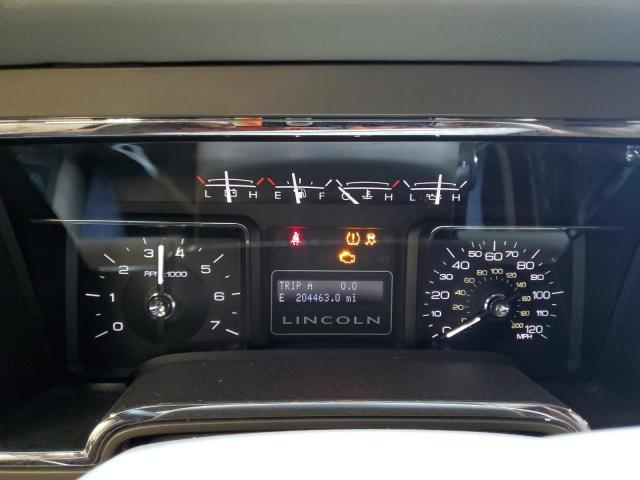 5LMJJ2J52BEJ03748 - 2011 LINCOLN NAVIGATOR 白色 照片 9