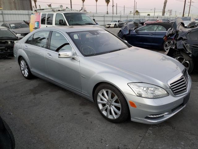 WDDNG9FB8BA374552 - 2011 MERCEDES-BENZ S 400 SILVER photo 4