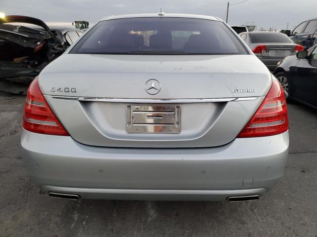 WDDNG9FB8BA374552 - 2011 MERCEDES-BENZ S 400 SILVER photo 6