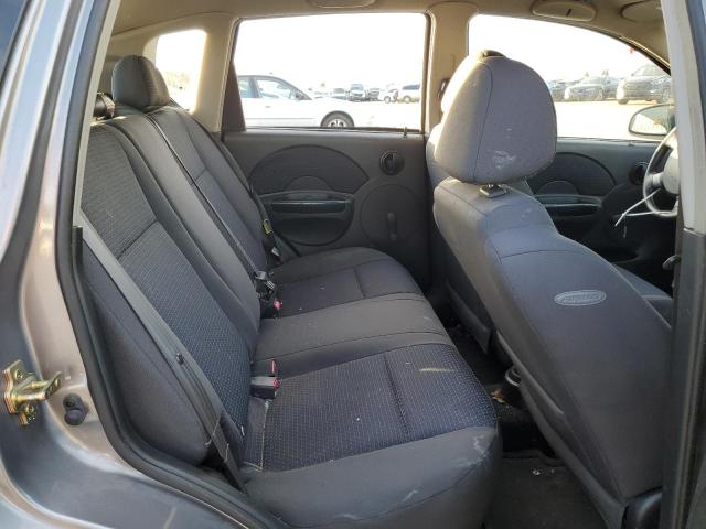 KL1TD66676B667443 - 2006 CHEVROLET AVEO BASE GRAY photo 10