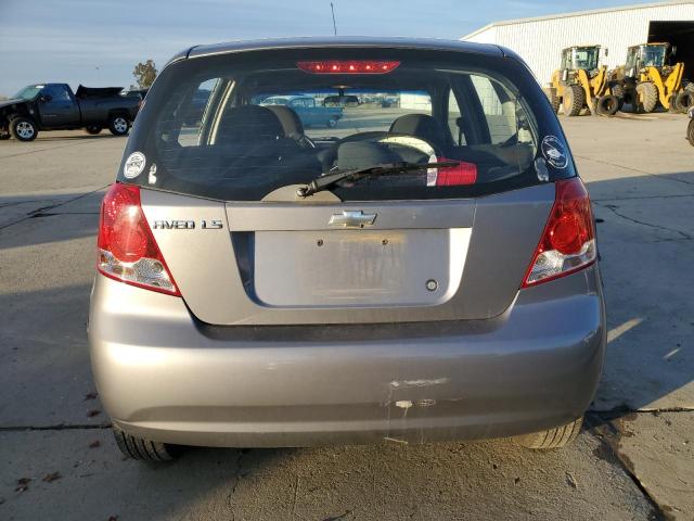 KL1TD66676B667443 - 2006 CHEVROLET AVEO BASE GRAY photo 6