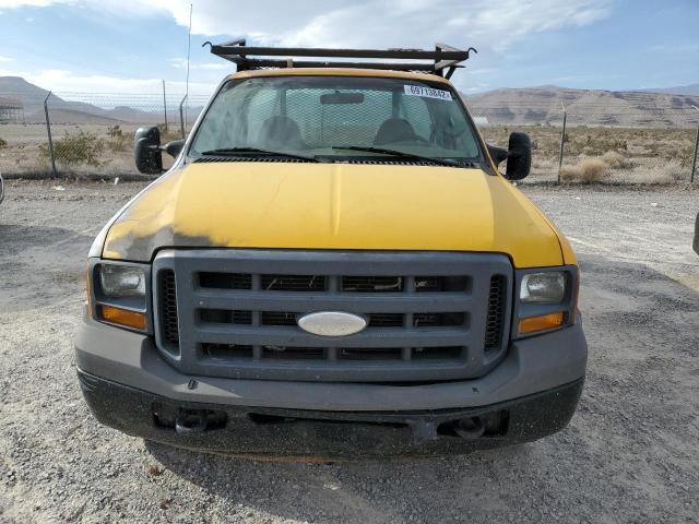 1FTNF20Y05EC43811 - 2005 FORD F250 SUPER YELLOW photo 5