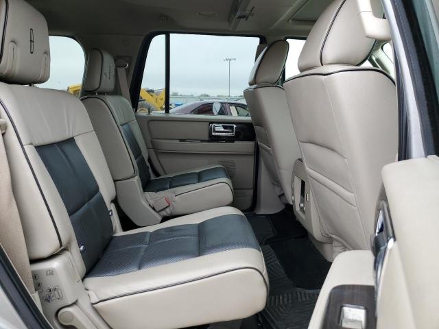 5LMFU28579LJ00742 - 2009 LINCOLN NAVIGATOR SILVER photo 11