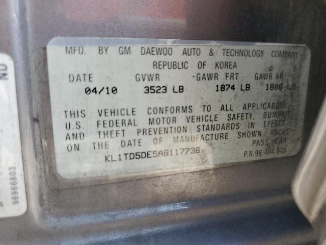 KL1TD5DE5AB117736 - 2010 CHEVROLET AVEO LS 银色 照片 12