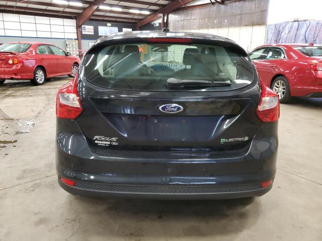 1FAHP3R4XCL363842 - 2012 FORD FOCUS BEV BLACK photo 6