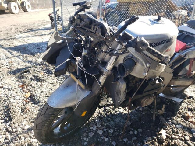 JKAZX4J146A059227 - 2006 KAWASAKI ZX600-J1 SILVER photo 9