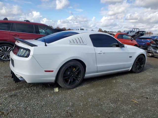 1ZVBP8CF7E5288917 - 2014 FORD MUSTANG GT WHITE photo 3